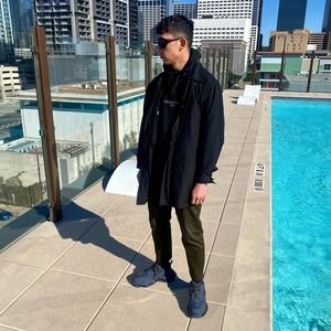 Meet your Posher, Jonathan